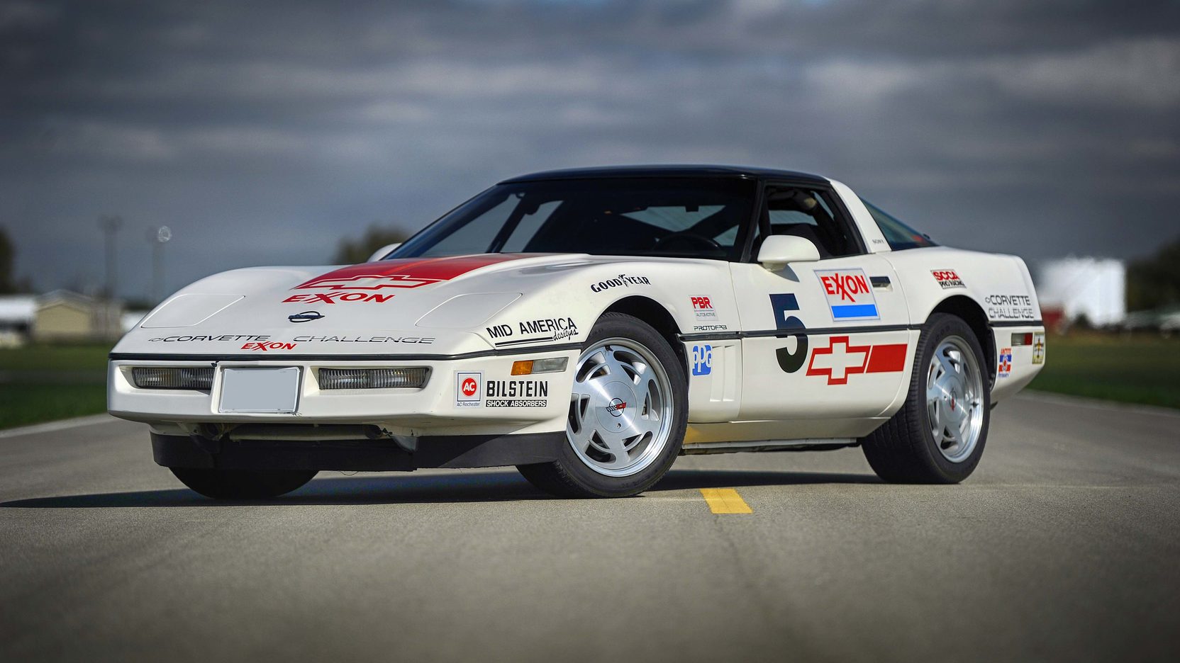 Click to Enlarge-Esc to Close Corvette Generations/C4/C4R 1988 Racecar 05.jpg